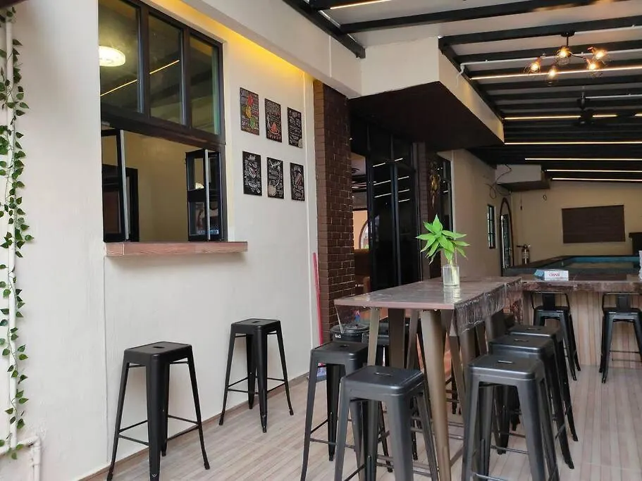 Villamax Klebang Beach Homestay Melaka 25 Pax 6R4B 0*, Malacca