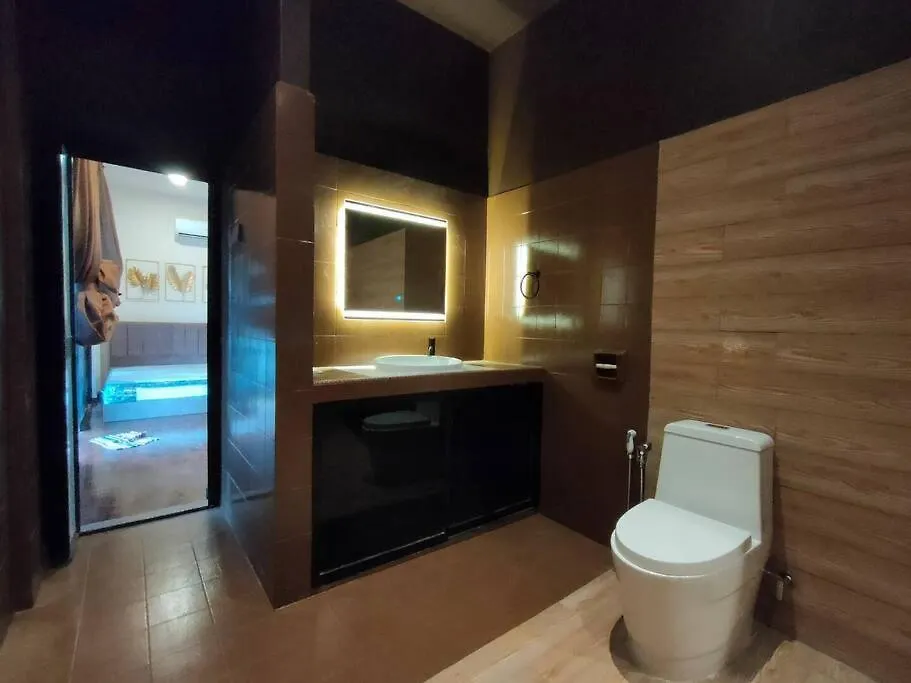 Villamax Klebang Beach Homestay Melaka 25 Pax 6R4B 0*, Malacca