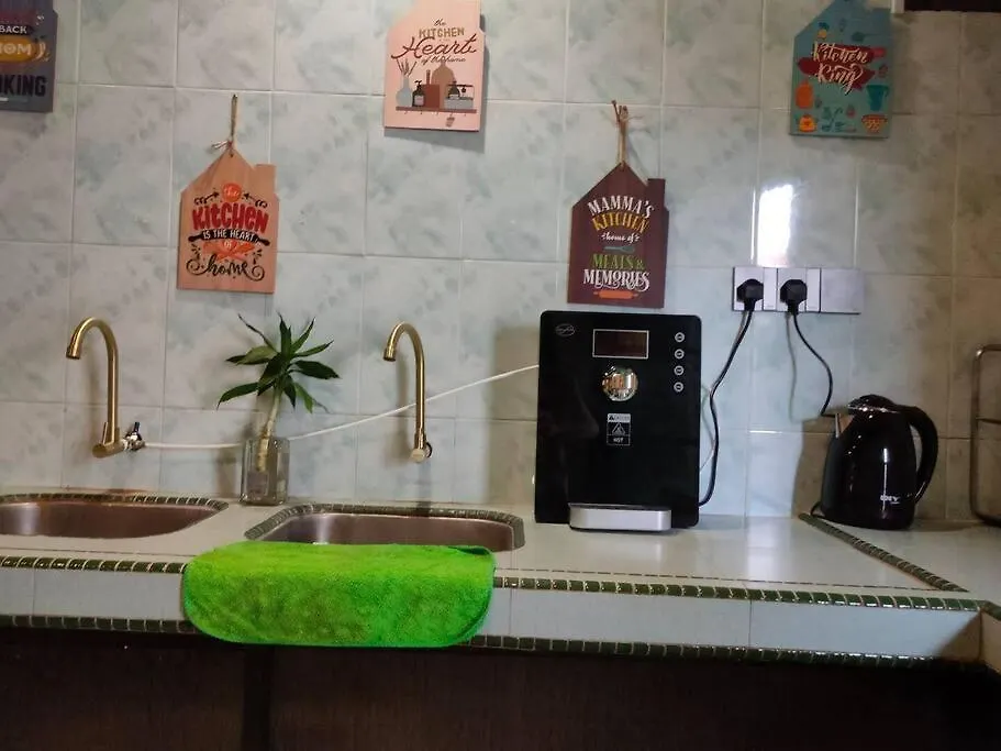 Villamax Klebang Beach Homestay Melaka 25 Pax 6R4B 0*, Malacca